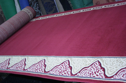 karpet masjid roll yasmin merah